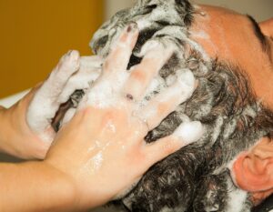 育毛シャンプーは男性にとって本当に評判がいいのか？